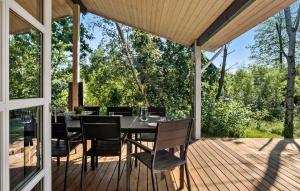 3 Bedroom Lovely Home In Hals