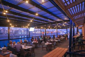 Marina Hotel