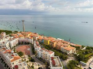 Sunshine house Phú Quốc - big apartment firework