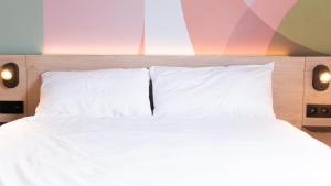 Quadruple Room room in ibis Mons Centre Gare