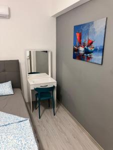 Caesar Socrates Apartment