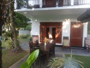 Villa Aurora