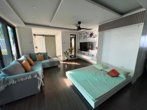 Casa Anaya Vacation Beachfront Home