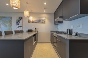 Indian Ocean Views- 68 Ridgeside Residence