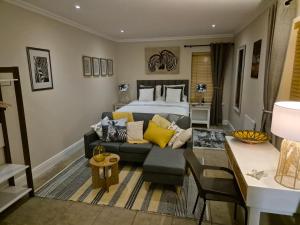 Striped Horse Guest House