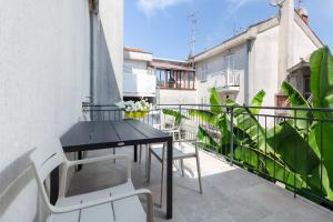 Regina Old Town Apartment 2BR Terrace & Parking