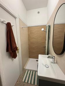 Appartements T2 renove au coeur de Sete : photos des chambres