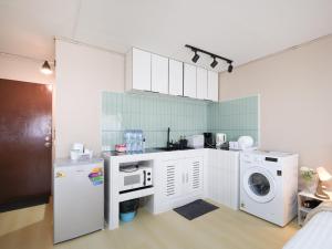 Cozy 2BR Near Impact Arena, LTAT- WiFi Washer near DMK at C2