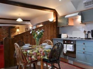 Stoke Court Farm Barn