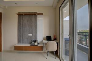 Corporate Park 1 BHK Near Artemis Hospital Sec 52