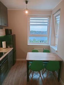 Apartament z Widokiem, wygodny Apartament z sypialnią, kuchnią i salonem, 47m2, bezpłatny garaż