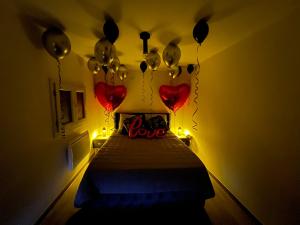 Romantic Tiny House Private Jacuzzi Cinema Netflix