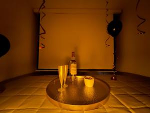 Romantic Tiny House Private Jacuzzi Cinema Netflix