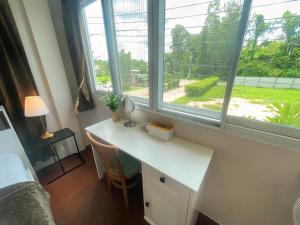 Private Pool Villa - Near Charoen Sri Fresh Market - Baan Hug Ubon, Warinchamrap