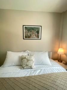 Private Pool Villa - Near Charoen Sri Fresh Market - Baan Hug Ubon, Warinchamrap