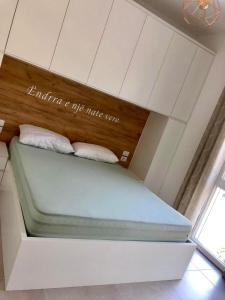 Vala Mar Apartment, Gjiri i Lalzit, bookable for 2 weeks