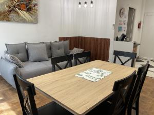 Appartements Domaine Le Rocher d Argent avec Piscine Exterieur ,Jacuzzi Interieur et Salle de jeux : photos des chambres