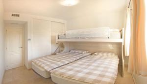 Luxury apartment residence La Joya - near to the sea