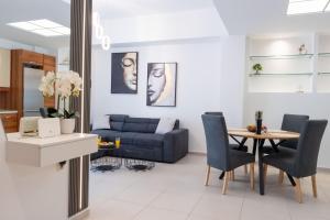 Glamorous Apartment near Centre