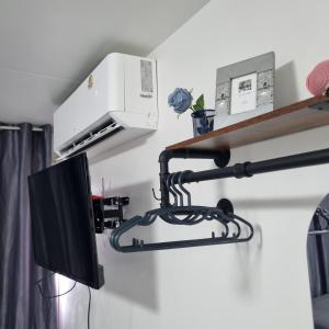 Popular Muang Thong Condo, Building T9, Floor 8, Room 20