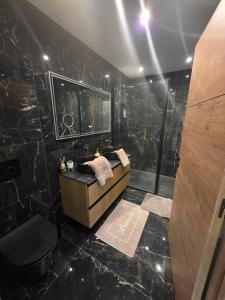 La Seyne-sur-Mer CHARMANT T3 HAUT DE GAMME ALLIANT ÉLÉGANCE et CONFORT