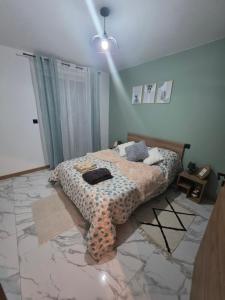 Appartements La Seyne-sur-Mer CHARMANT T3 HAUT DE GAMME ALLIANT ELEGANCE et CONFORT : photos des chambres