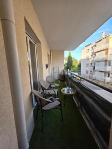 La Seyne-sur-Mer CHARMANT T3 HAUT DE GAMME ALLIANT ÉLÉGANCE et CONFORT