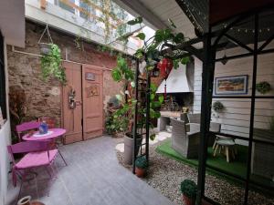 B&B / Chambres d'hotes Chambre double l-escapade coloree : photos des chambres