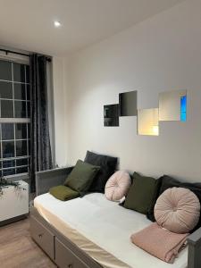 Flats in Drummond St