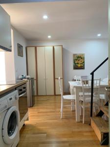 Central and cozy x4 Tirana Victoria Apartments 2