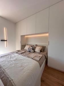 Algirdo Sunlight Studio
