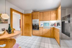 Central Park - Alpine Apartment