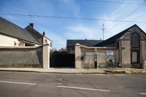 Maisons de vacances La Grange - Maison et Parking - Portes de Chartres : photos des chambres