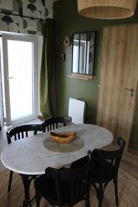 Appartements Le logis d-Emerance : photos des chambres