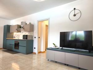 SG Family - Pastello Garda Apartment B1 - Pool & Center