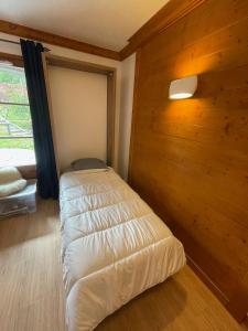 Cozy studio 3 guests, private terrace, inside pool, spa, luxurious residence, ski-in ski-out