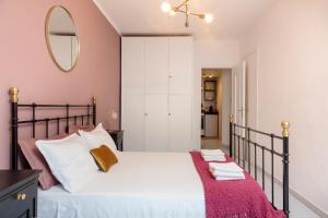 Spazioso bilocale LUMINOSO, CENTRALE a due passi dalla STAZIONE