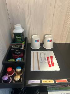 Hotels B&B HOTEL PERPIGNAN Nord Aeroport : photos des chambres