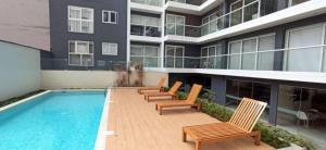 Luxe 2BR Pool & Gym in Miraflores