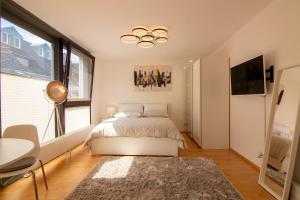 Exklusive 1-Zimmer-Wohnung in KA-Stadt