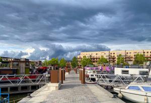 B&B / Chambres d'hotes Bateau peniche au coeur de Lille : photos des chambres