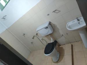 Chandima Guest House and Walkers Pub