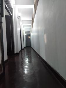 Chandima Guest House and Walkers Pub