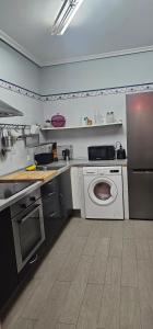 LIENCRES, céntrico, PLANTA BAJA