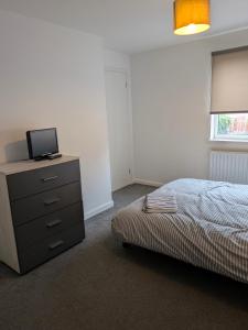 Special Offer CORBY En- Suite Double Room Near Rockingham Min 4 night stay for Couples or Single person Available in Shared property & fully equipped
