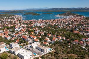 Alma Mare - Modern Apartment with Soul & View