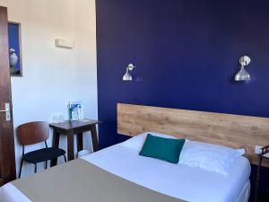 Hotels Hotel De France - Restaurant L'insolite : photos des chambres