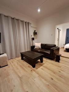 Forest View Studio Apartment