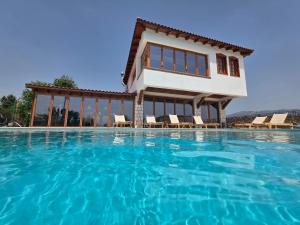 Macedonium Luxury Villa with pool & panoramic view