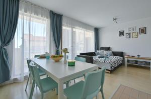 Via Sunride - Twin Maisonette Apartments by the sea